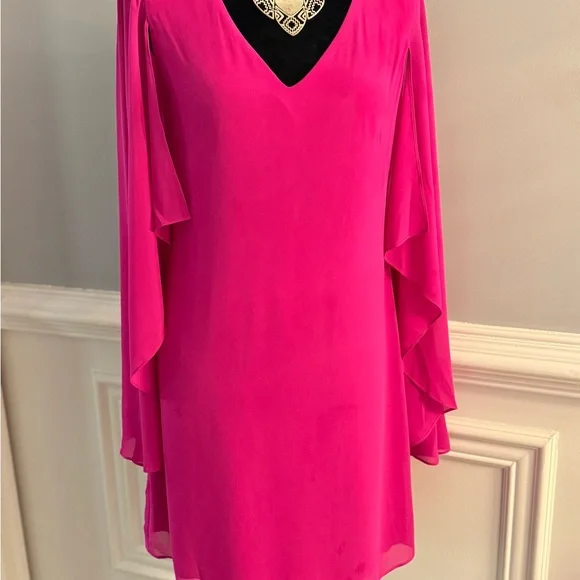 Vince Camuto Chiffon Flowy V-Neck
Cape Dress, Size 4, Hot Pink - Picture 3 of 6
